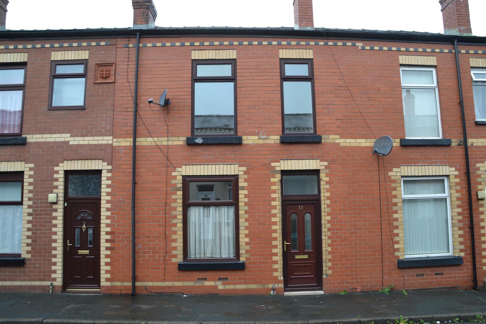 Abu Hakim Azmi - Vendor